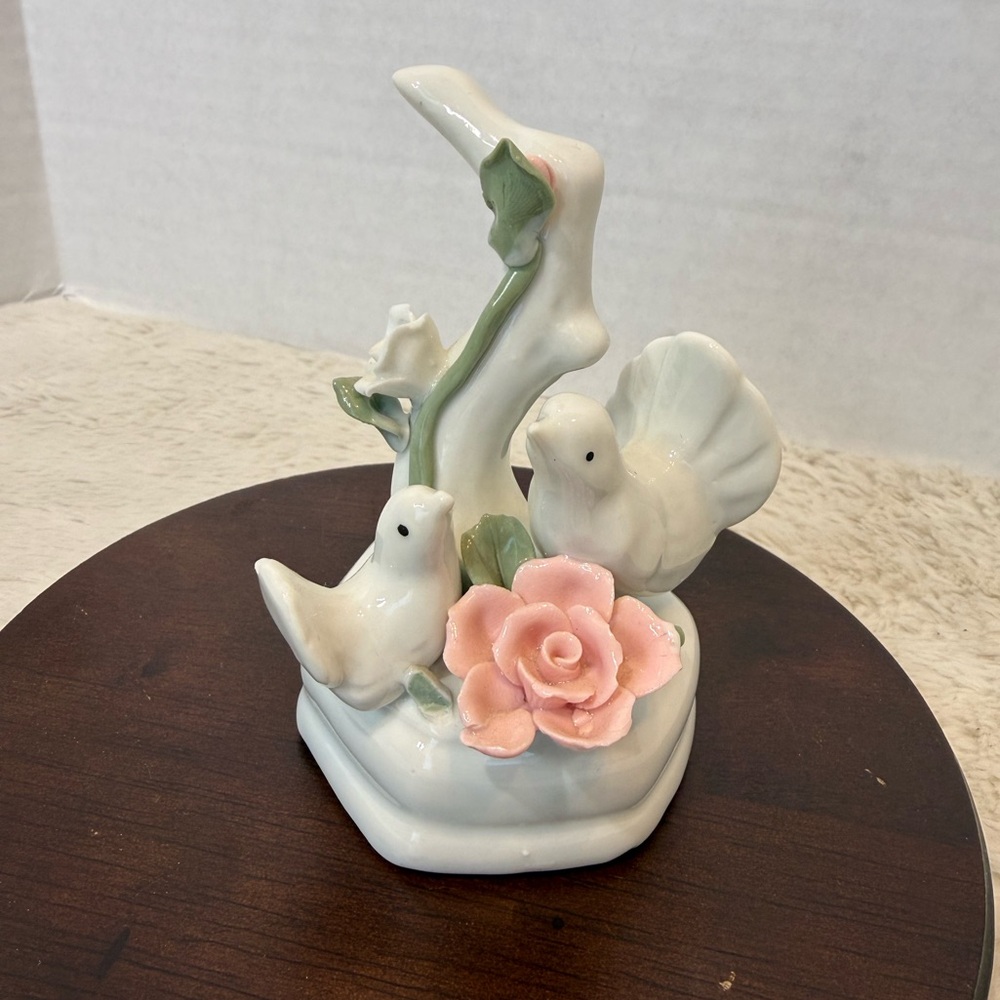Vintage porcelain figurine/“ring tree” with 2 doves & pink & white flowers